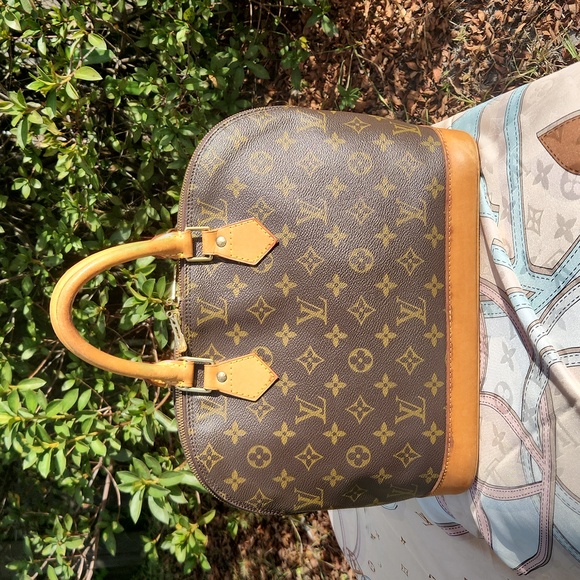 `ღ´- ♥ -`ღ´ Authentic Louis Vuitton Monogram Alma `ღ´- ♥ -`ღ´ GREAT CONDITION - Picture 1 of 17